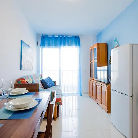 B2 Vistas Wi Fi Fibra Smart Tv Los Cristianos (Tenerife)