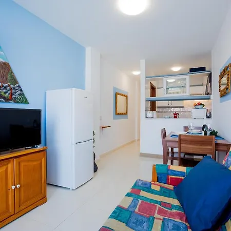 B2 Vistas Wi Fi Fibra Smart Tv * Los Cristianos (Tenerife)